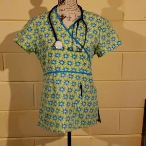 XS Cherokee Neon & Blue flowered Nursing scrub 💙 top.
